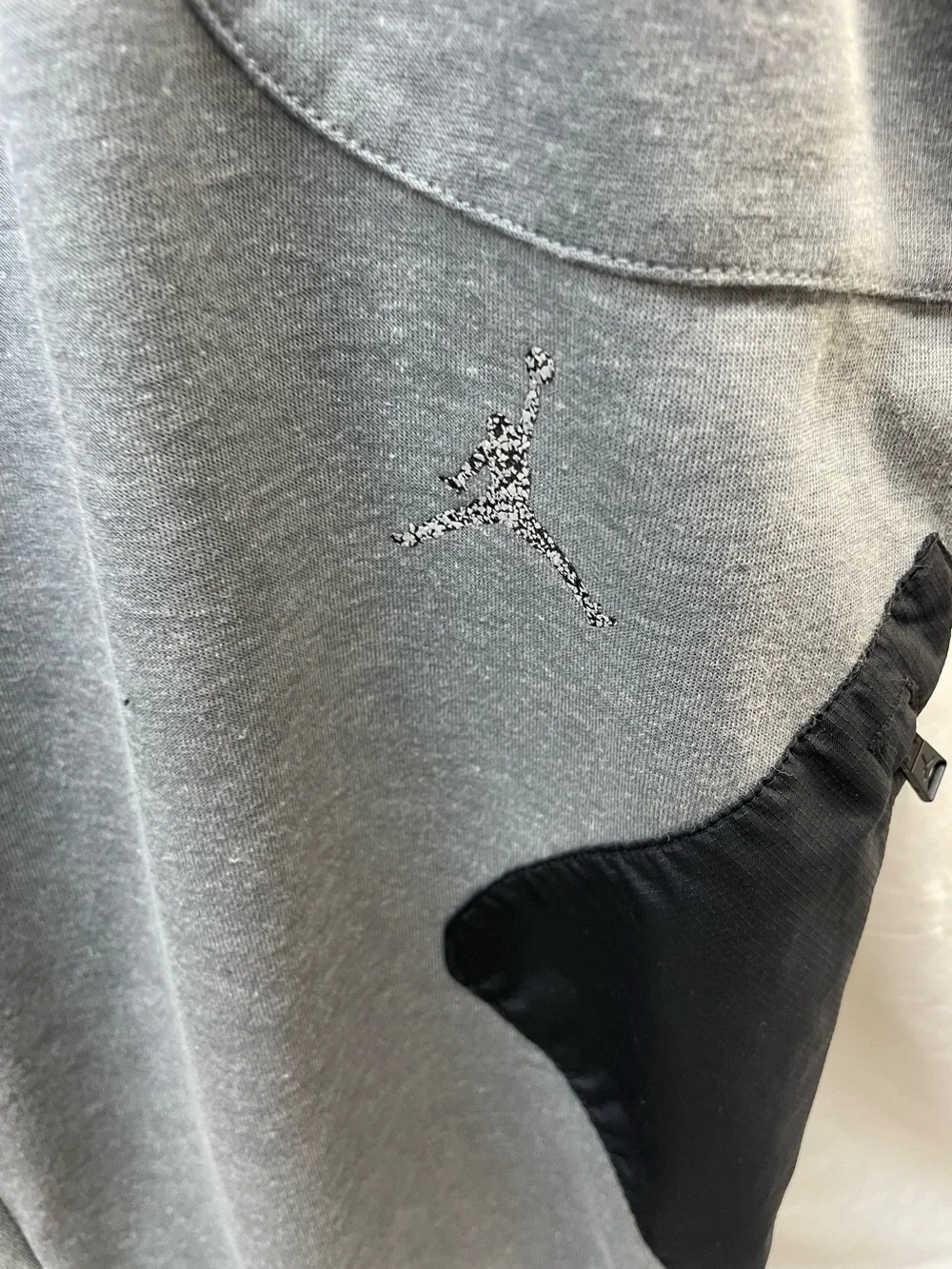 Jordan Men’s Grey & Black Hooded Jacket and Sweatpants Set sz xl